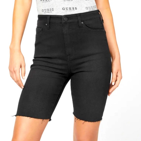 Guess women’s black Bermuda shorts - Picture 1 of 1